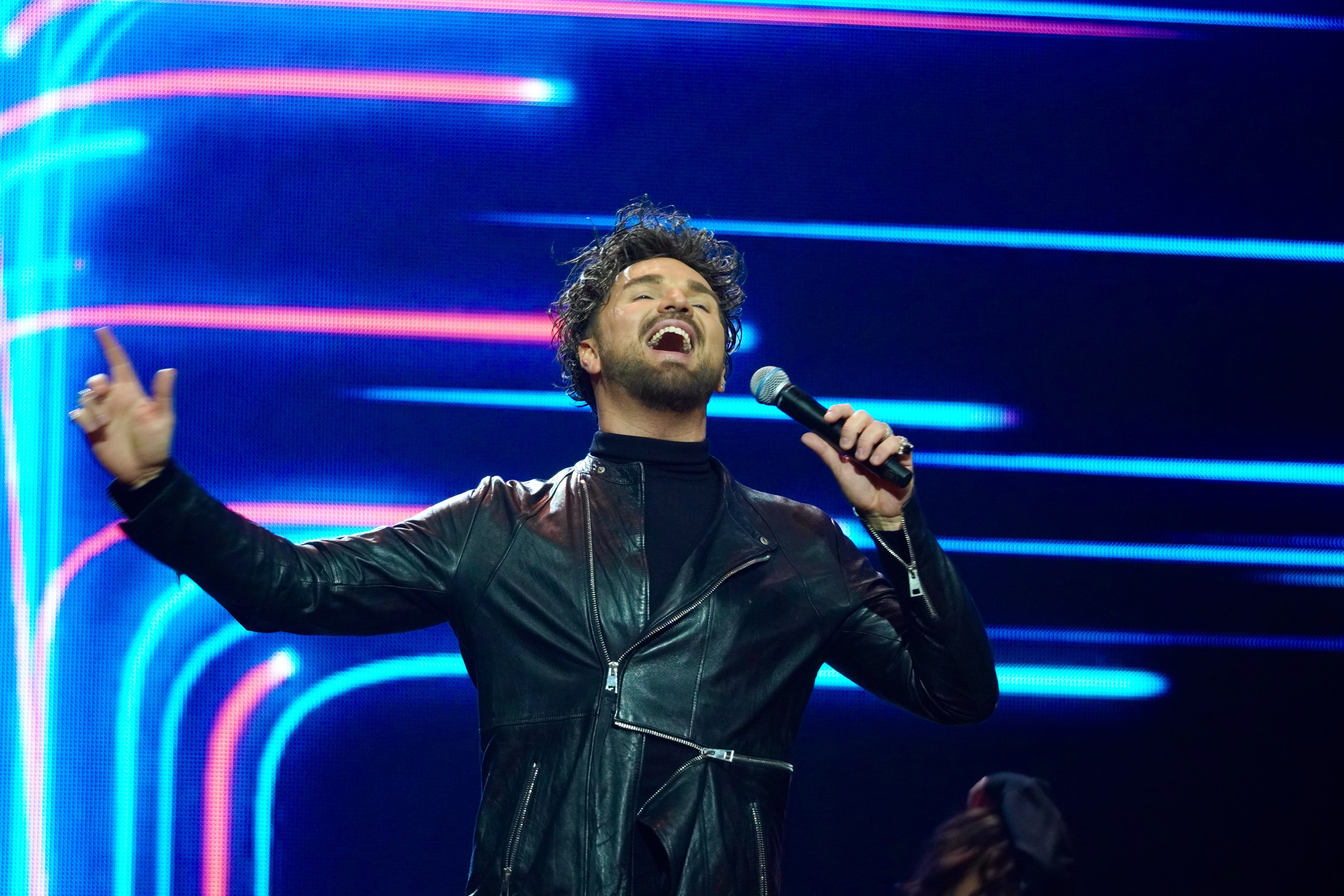 Пародисты российской эстрады. Песни золотые хиты. Золотые хиты германа витке. Кассеты золотые хиты. Золотые хиты германа витке.